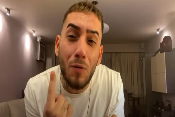 Fulgy, derapaj neașteptat în mediul online. Și-a jignit mama și sora