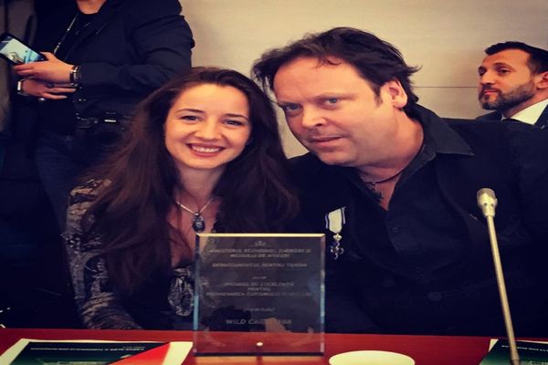 Jurnalistul britanic Charlie Ottley a obținut cetățenia română. Joi a depus jurământul de credință