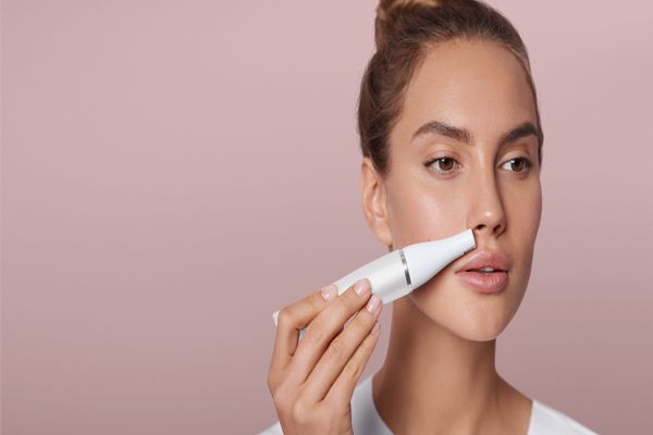 Cum să îndepărtezi părul facial. Cele mai eficiente metode și soluții practice