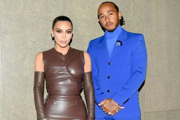 Momente surprinzătoare la Super Bowl! Kim Kardashian și Lewis Hamilton, pentru prima dată împreună: videoclipul care a aprins internetul