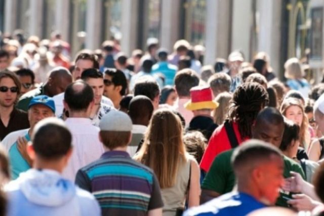 Românii, obligați să aibă două joburi din cauza scumpirilor: ce spun oamenii