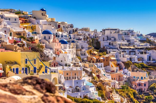 Ce nu au voie să facă turiștii în Grecia. Lista de restricții se mărește