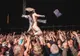 SCANDAL LA UN FESTIVAL DIN RÂȘNOV: MEMBRELE UNEI TRUPE NORVEGIENE S-AU DEZBRĂCAT LA PIELEA GOALĂ PE SCENĂ