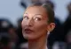 Bella Hadid, spectaculoasă la Cannes! Rochia ei a necesitat 22.000 de ore de broderie și munca a 130 de artizani