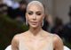 Kim Kardashian a distrus legendara rochie purtată de Marilyn Monroe. În ce hal a înapoiat-o, după Gala Met